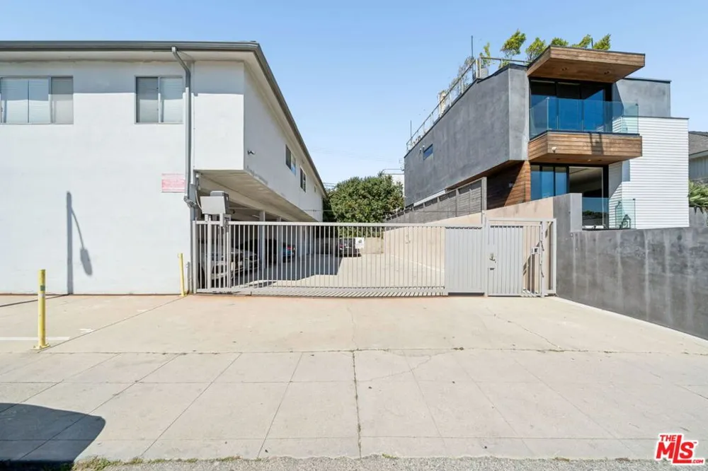 510 Pacific Avenue #3 Venice, CA 90291