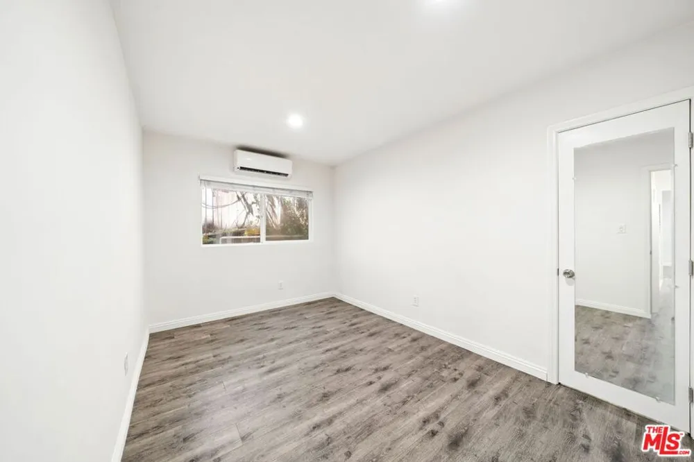 510 Pacific Avenue #3 Venice, CA 90291