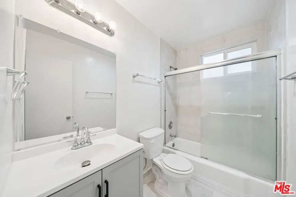 510 Pacific Avenue #3 Venice, CA 90291