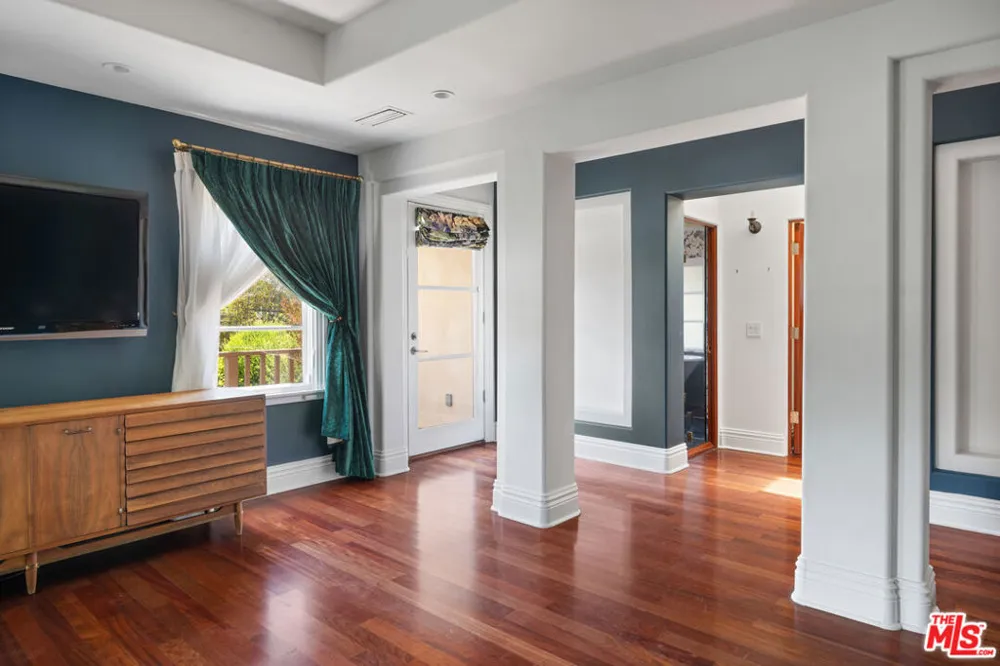 758 Almar Avenue Los Angeles, CA 90272