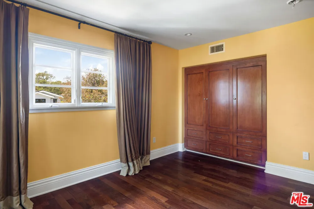 758 Almar Avenue Los Angeles, CA 90272