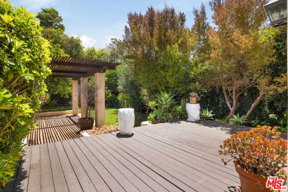 758 Almar Avenue Los Angeles, CA 90272