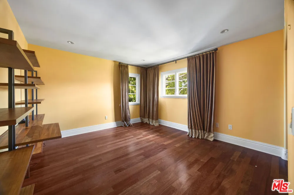 758 Almar Avenue Los Angeles, CA 90272