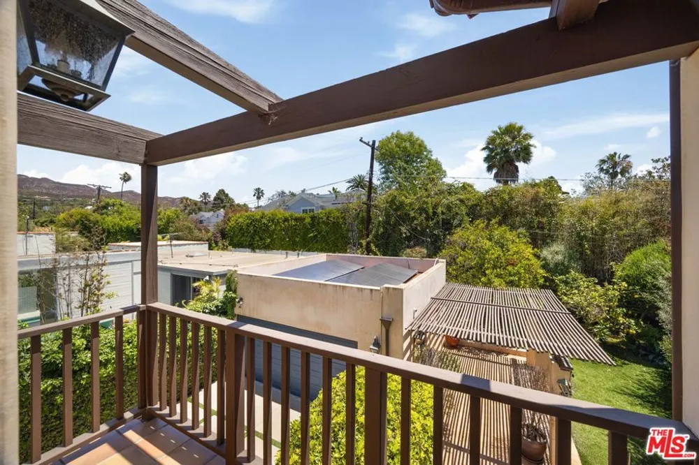 758 Almar Avenue Los Angeles, CA 90272
