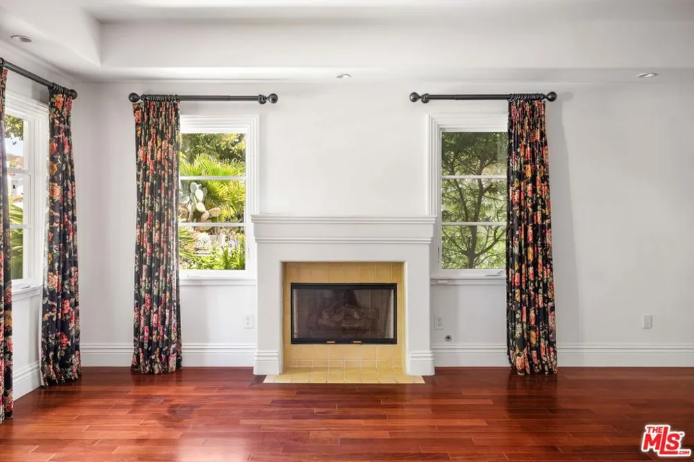 758 Almar Avenue Los Angeles, CA 90272