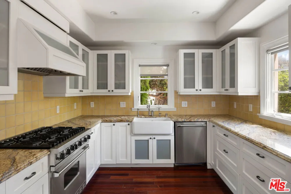758 Almar Avenue Los Angeles, CA 90272