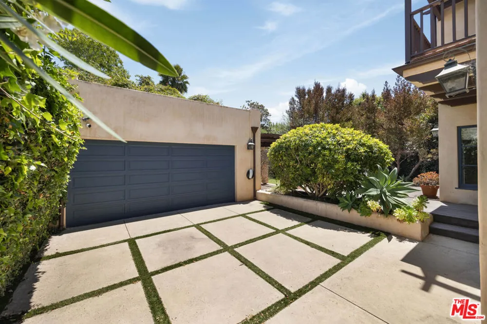 758 Almar Avenue Los Angeles, CA 90272