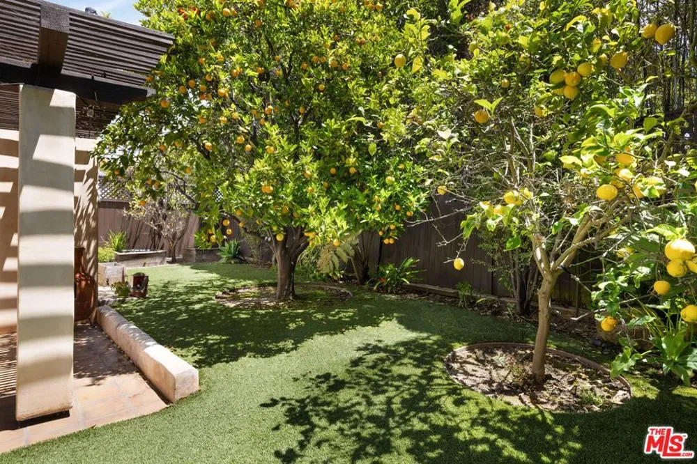 758 Almar Avenue Los Angeles, CA 90272