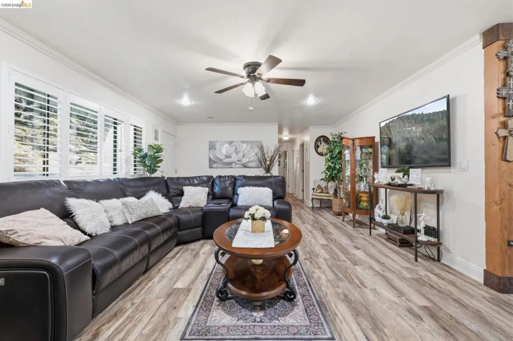 21999 Fallview Sonora, CA 95370