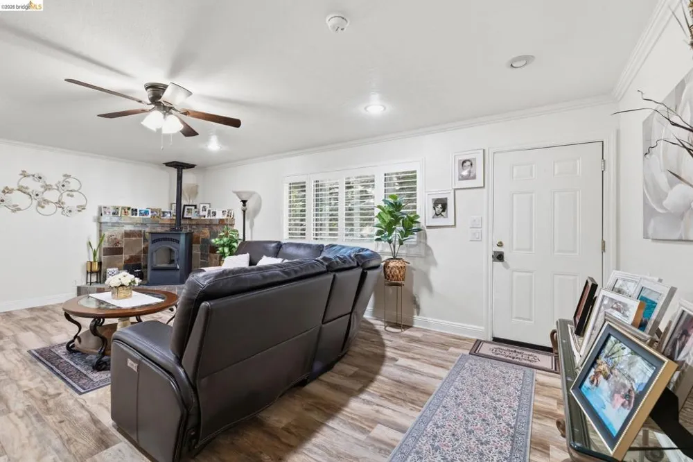 21999 Fallview Sonora, CA 95370