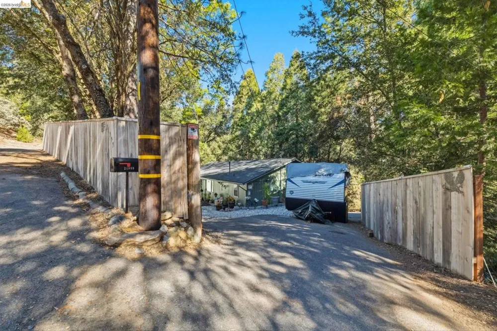 21999 Fallview Sonora, CA 95370