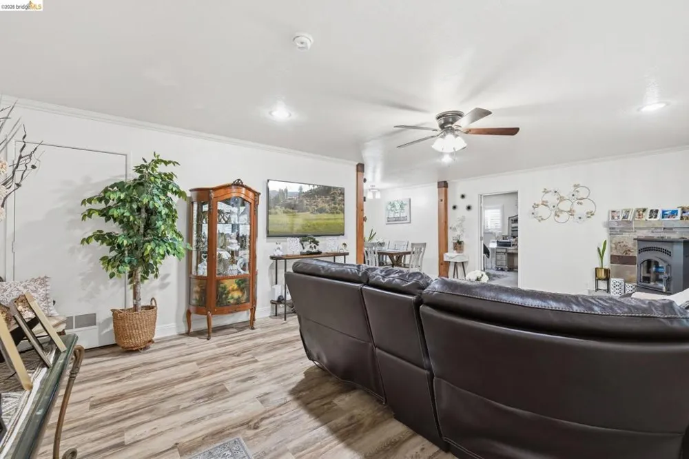 21999 Fallview Sonora, CA 95370