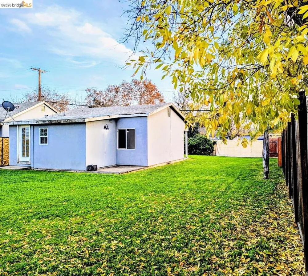 363 Ford RD Sacramento, CA 95838