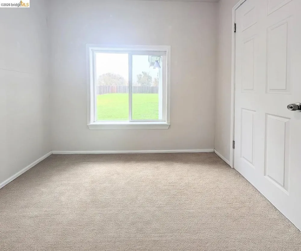363 Ford RD Sacramento, CA 95838