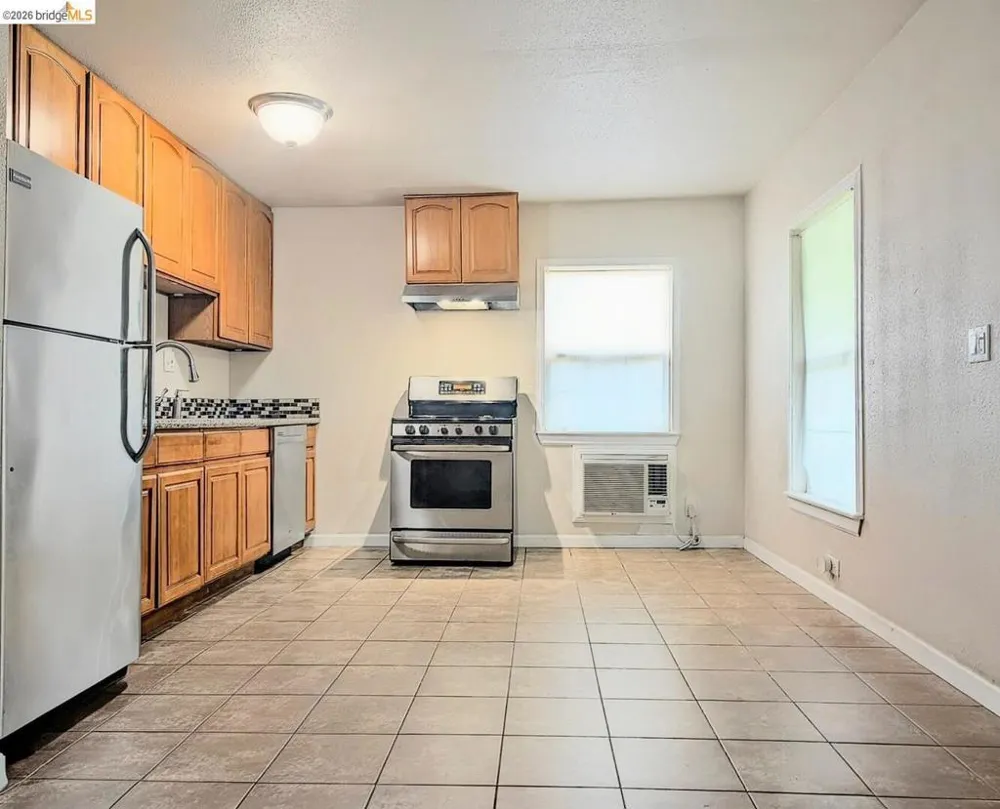 363 Ford RD Sacramento, CA 95838
