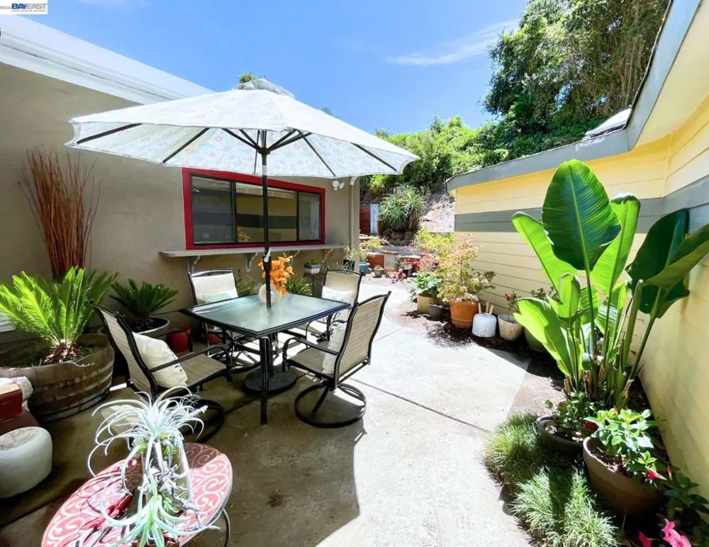 301 Joan Vista St El Sobrante, CA 94803