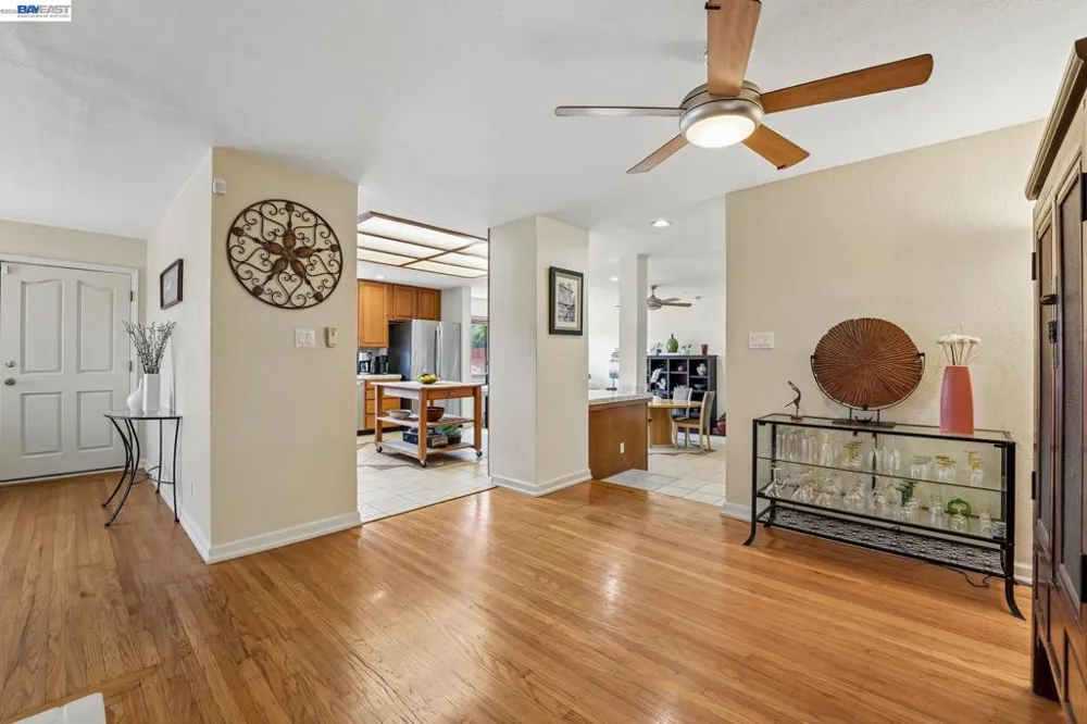 301 Joan Vista St El Sobrante, CA 94803