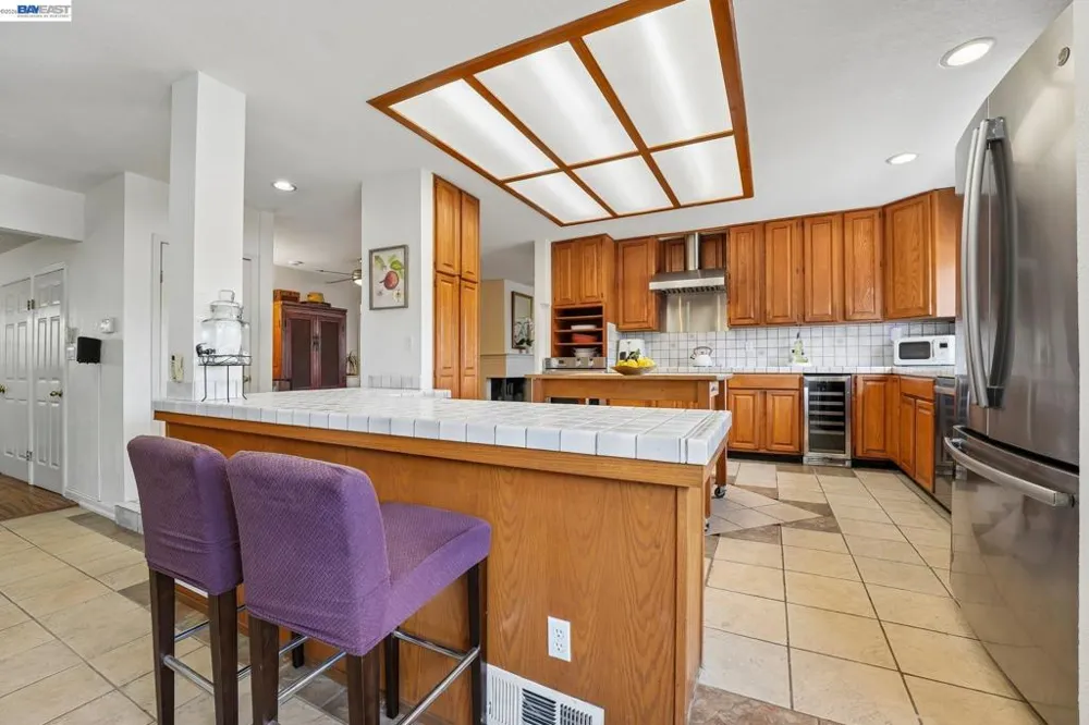 301 Joan Vista St El Sobrante, CA 94803