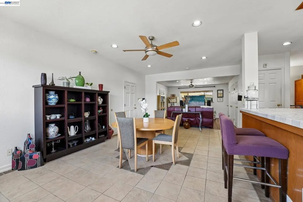301 Joan Vista St El Sobrante, CA 94803