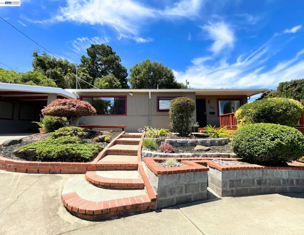 301 Joan Vista St El Sobrante, CA 94803