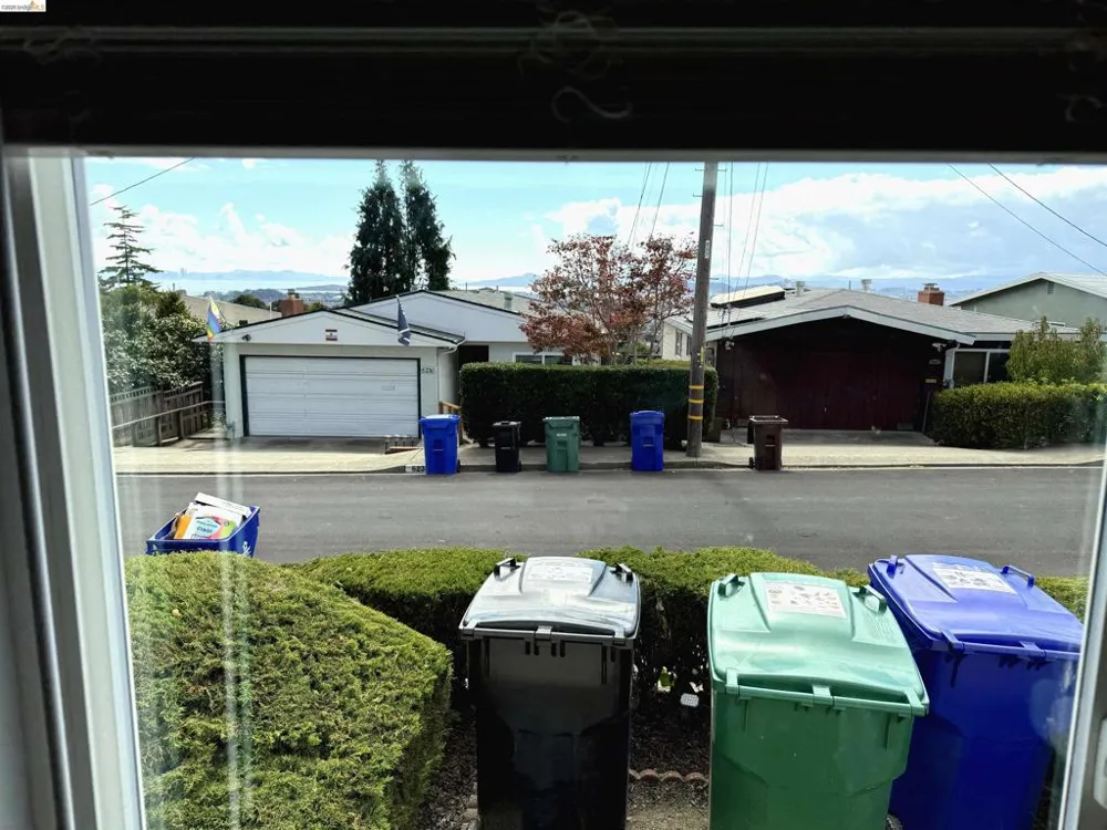 6225 Plymouth Ave Richmond, CA 94805