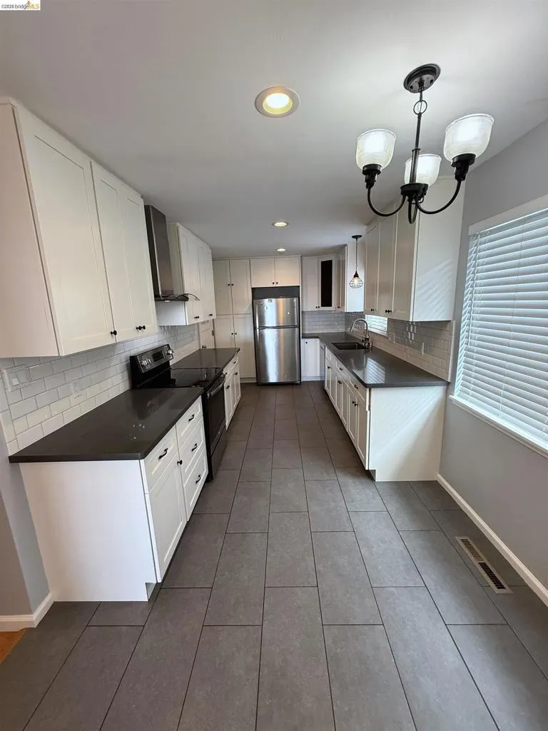 6225 Plymouth Ave Richmond, CA 94805