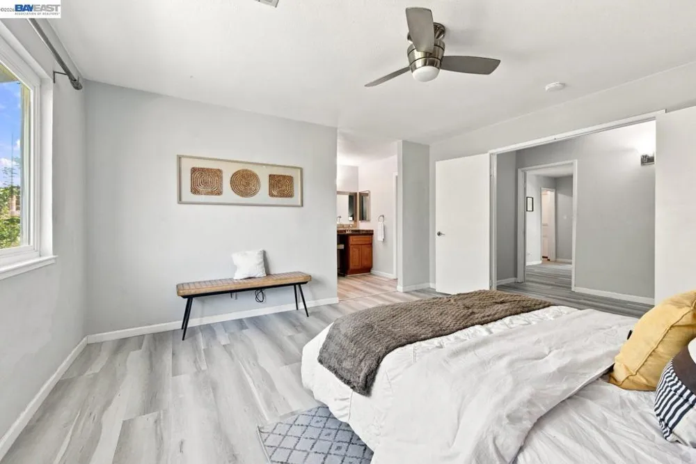 1305 Waterfall Way Concord, CA 94521