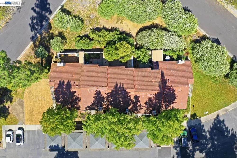 1305 Waterfall Way Concord, CA 94521