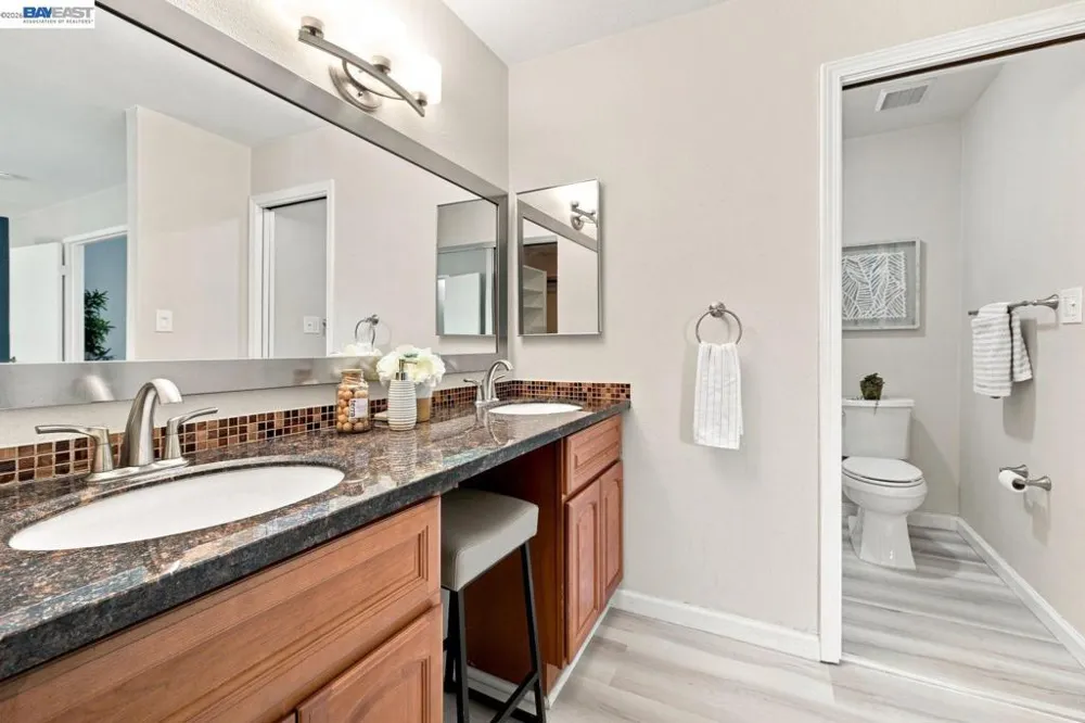 1305 Waterfall Way Concord, CA 94521