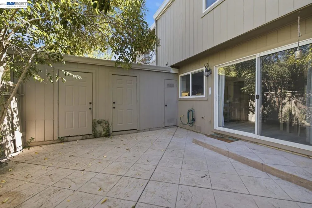 1305 Waterfall Way Concord, CA 94521