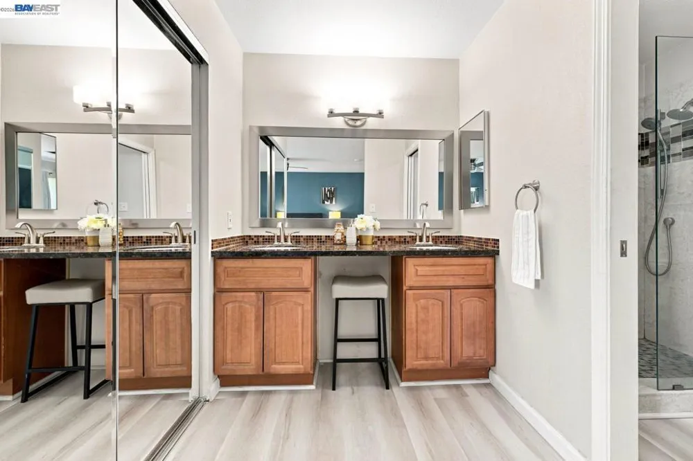1305 Waterfall Way Concord, CA 94521