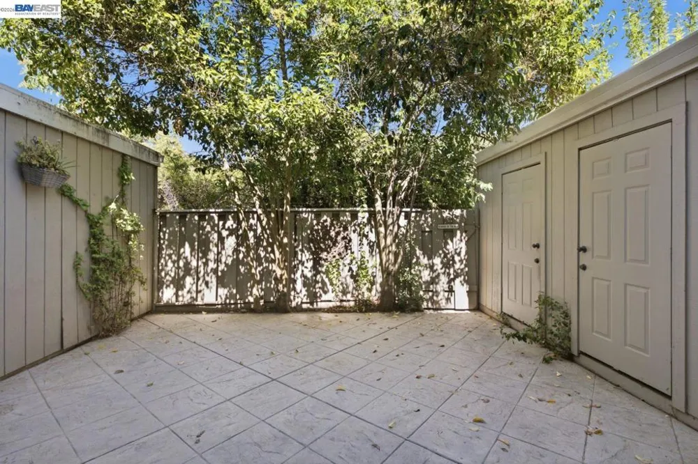 1305 Waterfall Way Concord, CA 94521