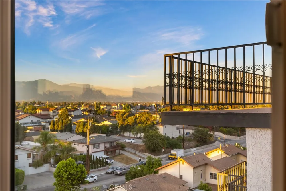 1021 Mooney Monterey Park, CA 91755