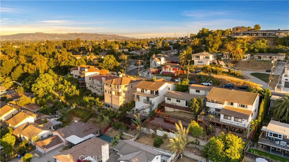 1021 Mooney Monterey Park, CA 91755