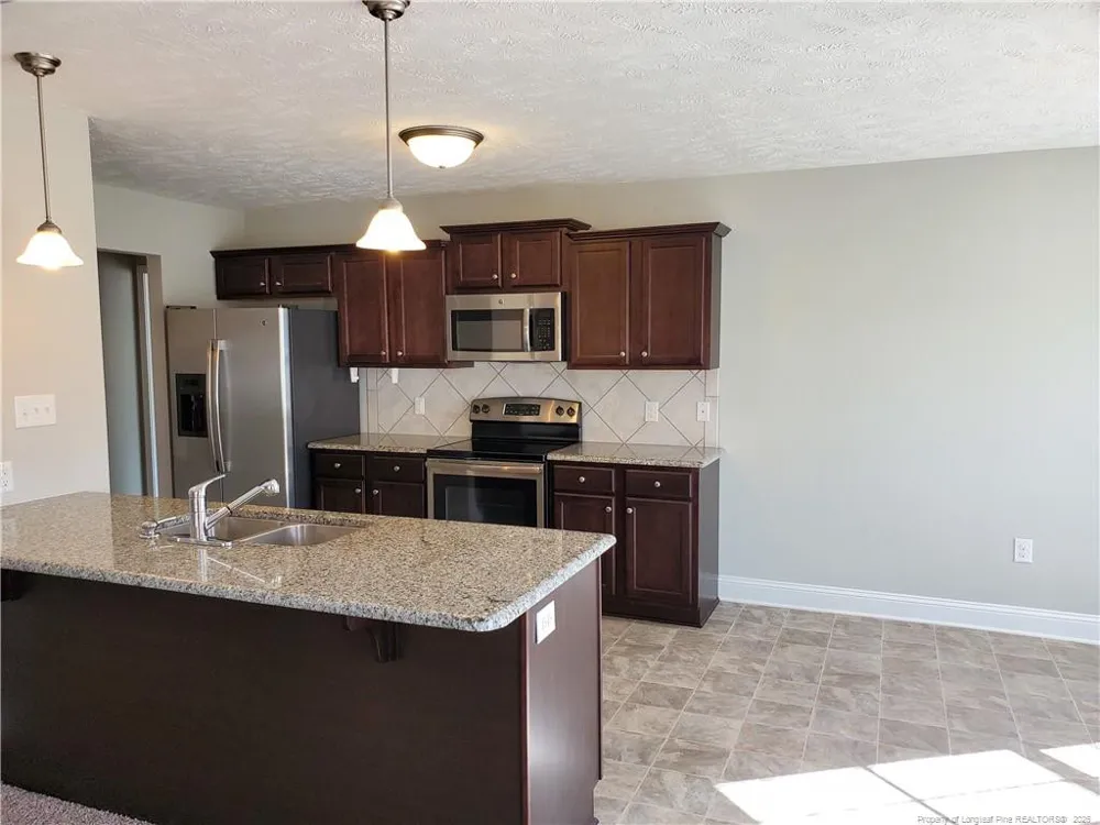 3126 Thrower Road Hope Mills, NC 28348