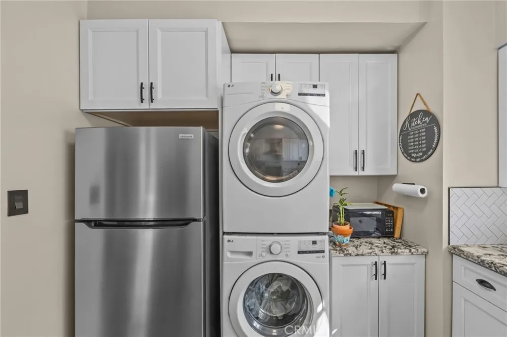 681 Van Wig La Puente, CA 91746