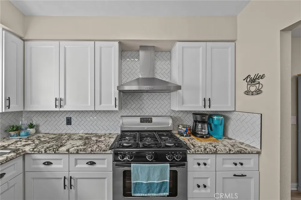 681 Van Wig La Puente, CA 91746
