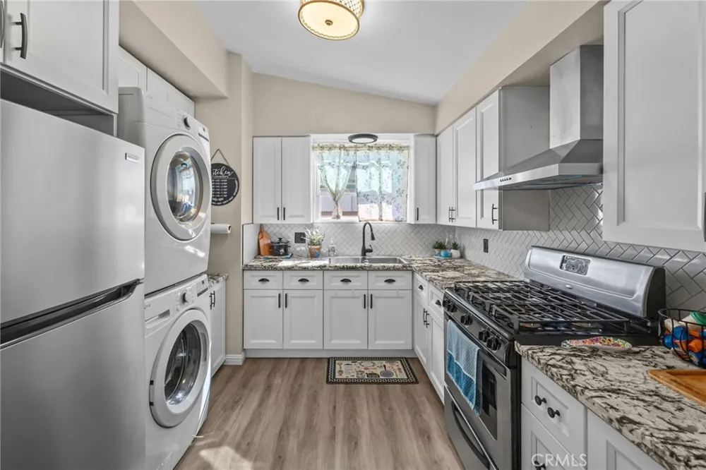 681 Van Wig La Puente, CA 91746