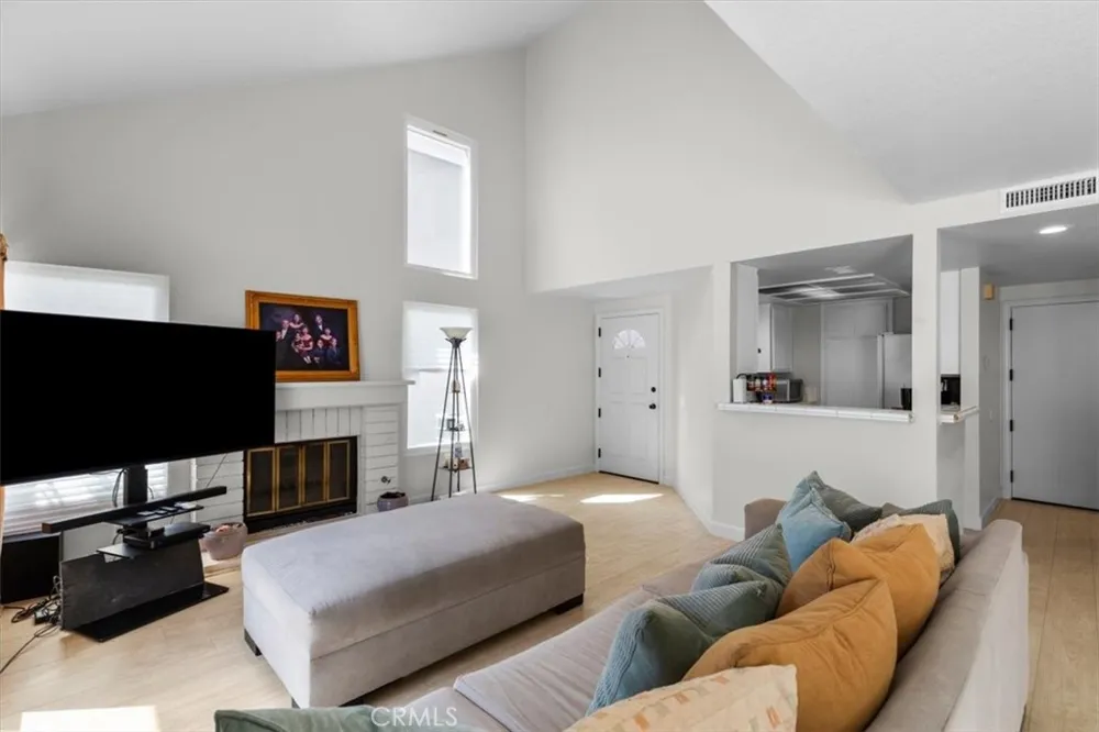 8728 Carlton Inglewood, CA 90305