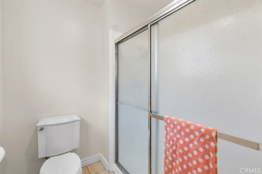 8728 Carlton Inglewood, CA 90305