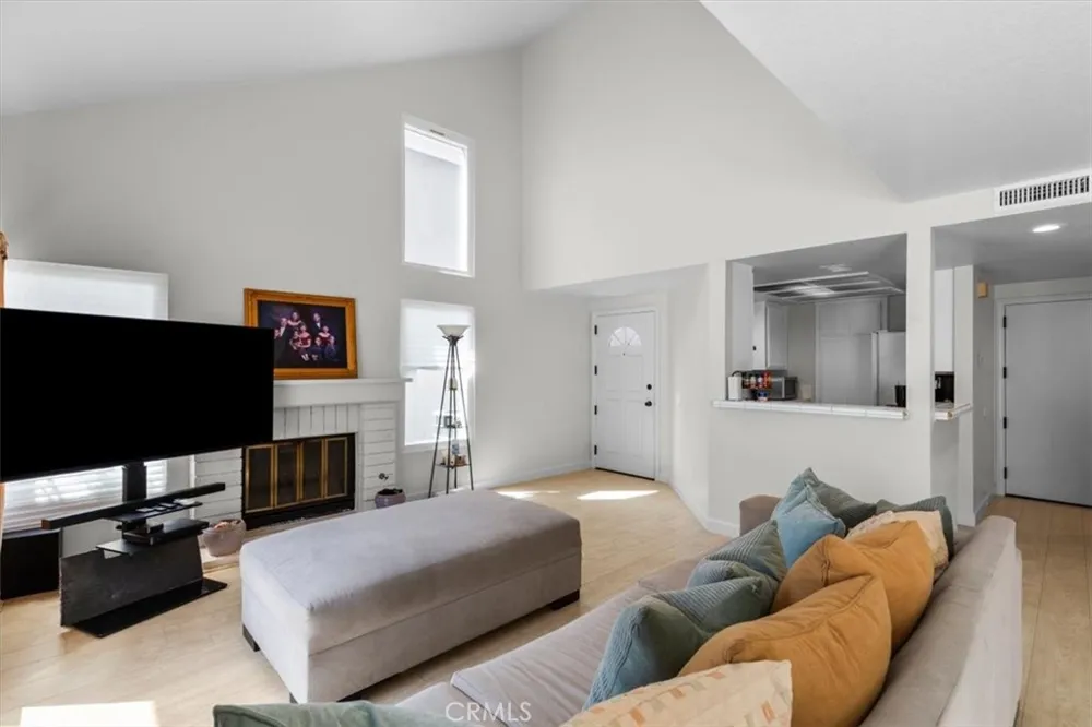 8728 Carlton Inglewood, CA 90305