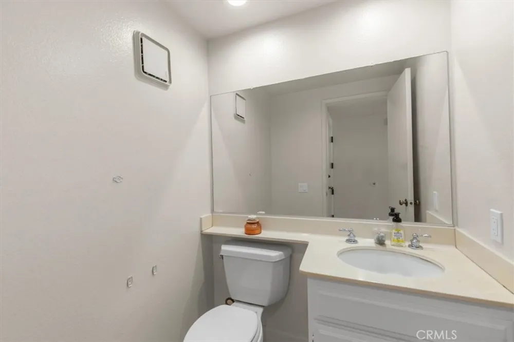 8728 Carlton Inglewood, CA 90305