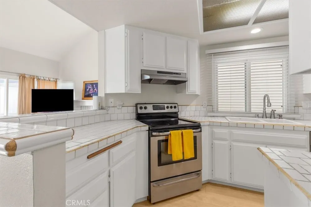 8728 Carlton Inglewood, CA 90305