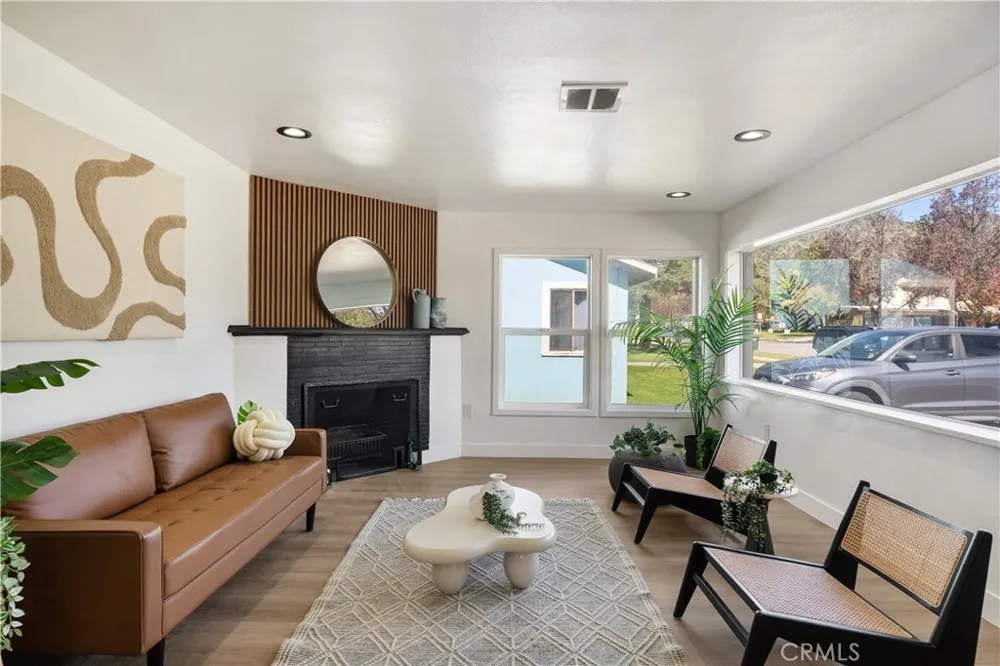915 Pasadena Avenue Azusa, CA 91702