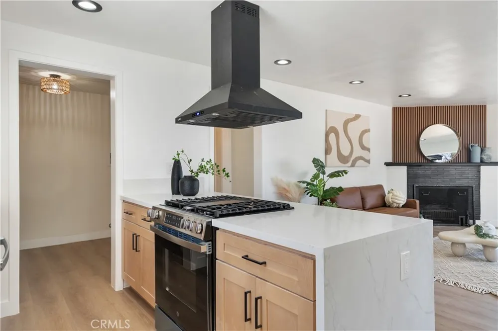 915 Pasadena Avenue Azusa, CA 91702