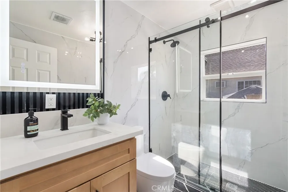 915 Pasadena Avenue Azusa, CA 91702