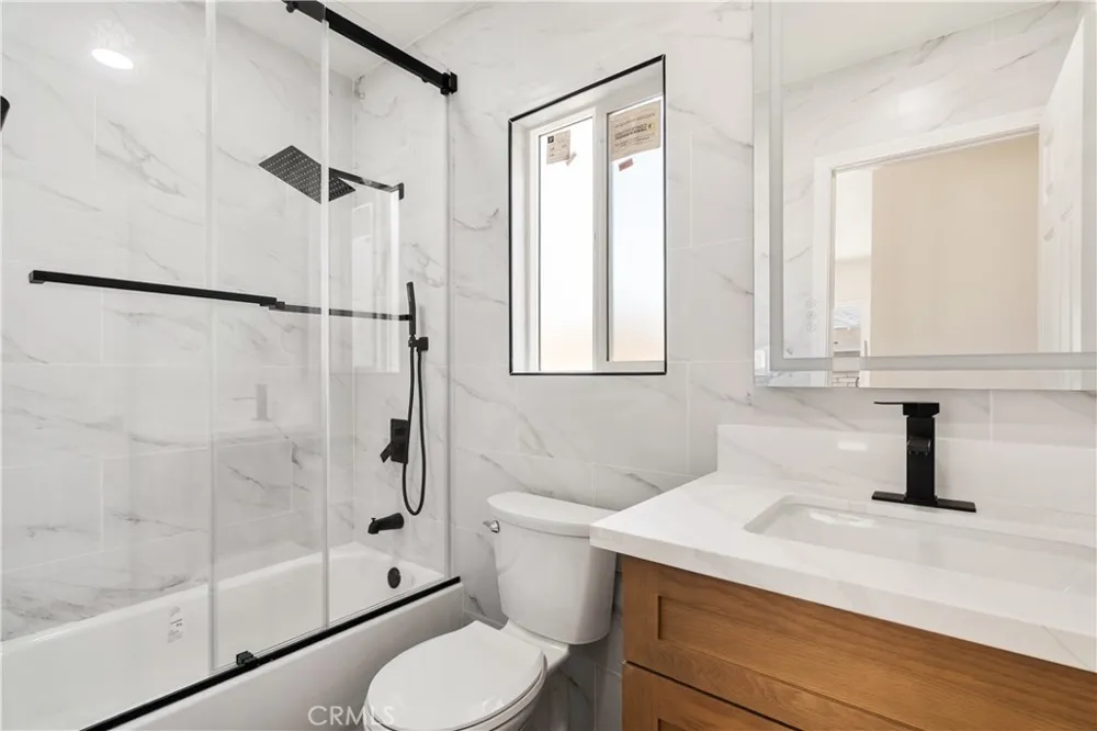 915 Pasadena Avenue Azusa, CA 91702