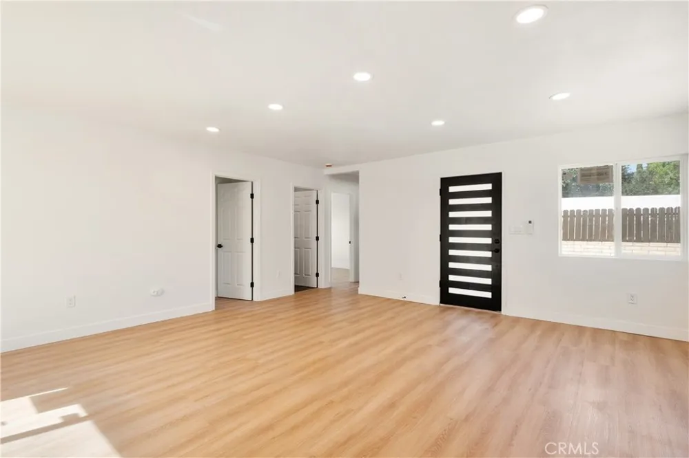 915 Pasadena Avenue Azusa, CA 91702
