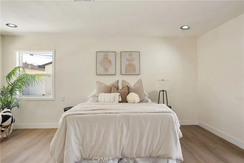 915 Pasadena Avenue Azusa, CA 91702
