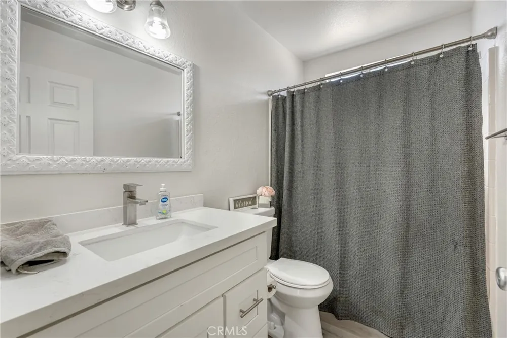 16147 Green Hill Drive Victorville, CA 92394